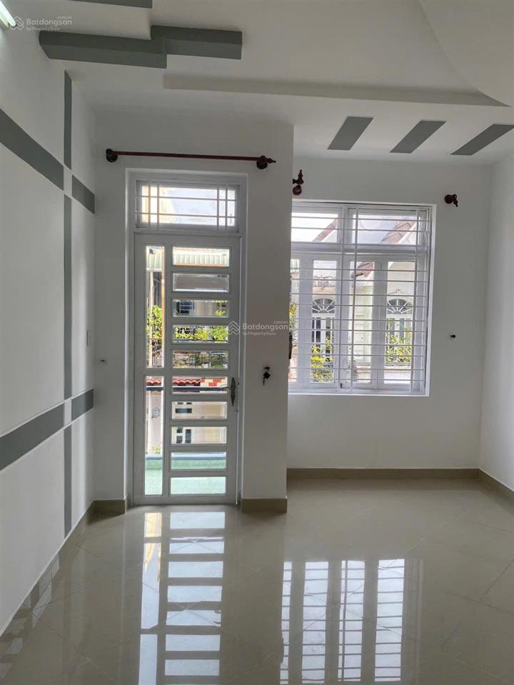 Cho thuê nhà nguyên căn  giáp gò vấp  4pn  11tr/1 tháng