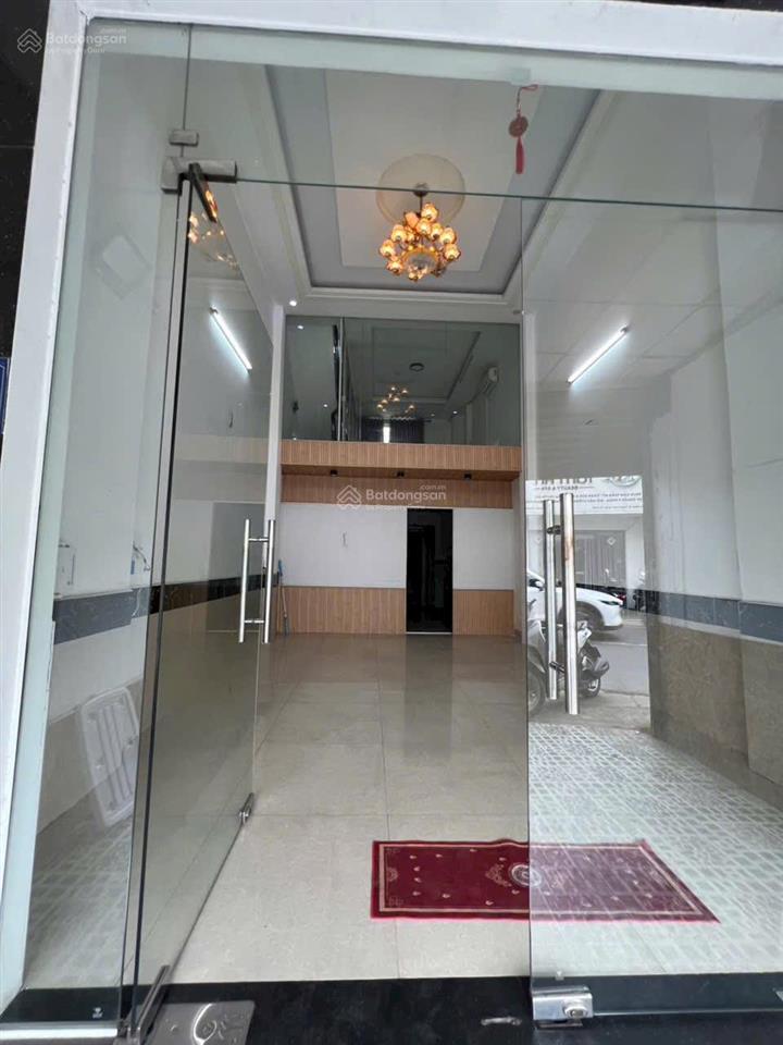Cho thuê nhà mặt tiền kinh doanh, làm văn phòng, có phòng ở lại