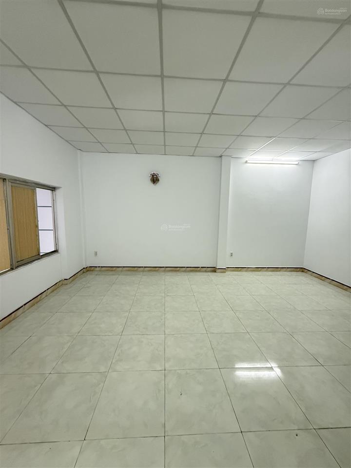 Cho thuê nhà nguyên căn diện tích rộng vừa ở vừa làm văn phòng kinh doanh  buôn bán  kho