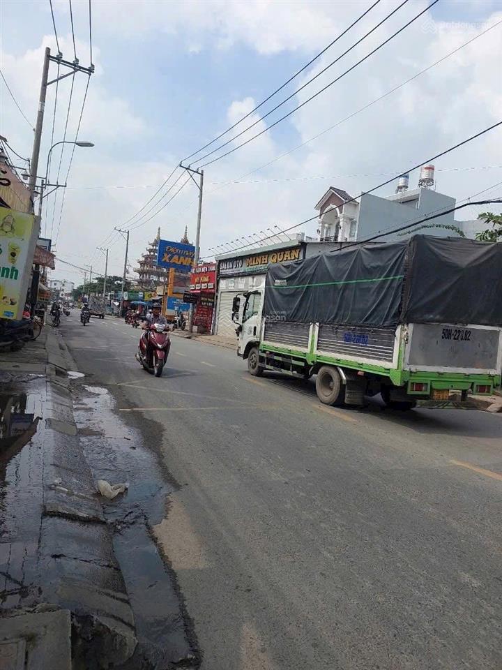 Mặt tiền đường hà huy giáp, q12