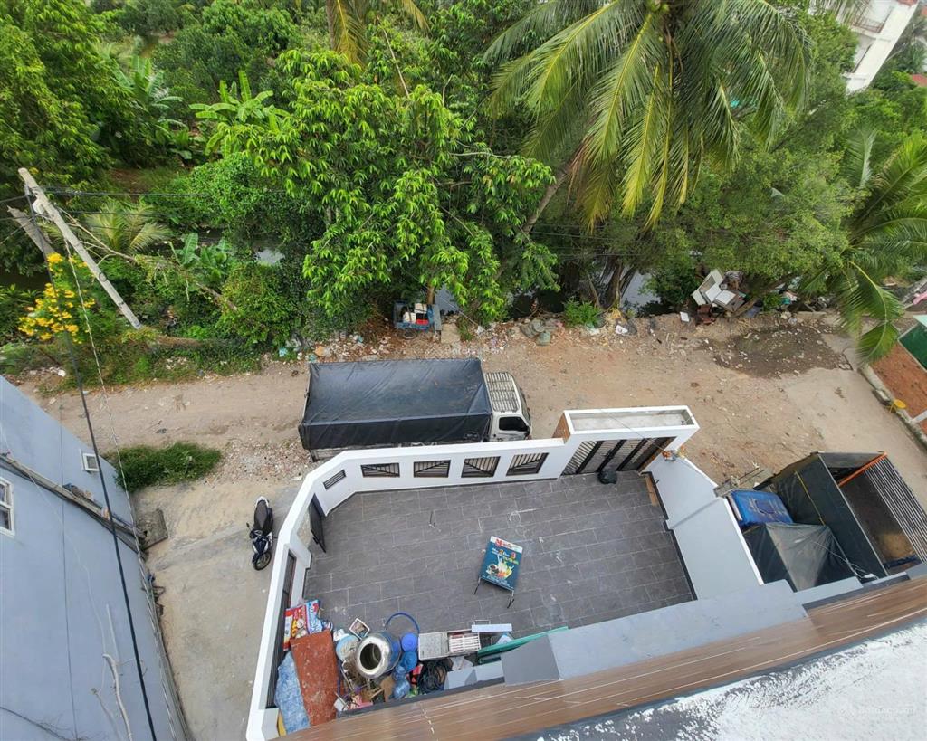 128m²  7,890 tỷ nhà góc 2 mt vừa ở + 10 phòng cho thuê full  đường 10m thông sát chợ thạnh xuân
