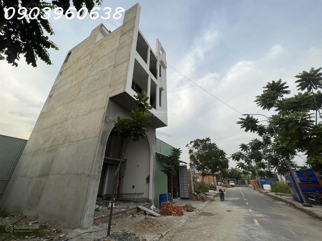 Nhà đẹp 5 tầng, 5pn , t15 khu phân lô  đường 12m  5,95 tỷ