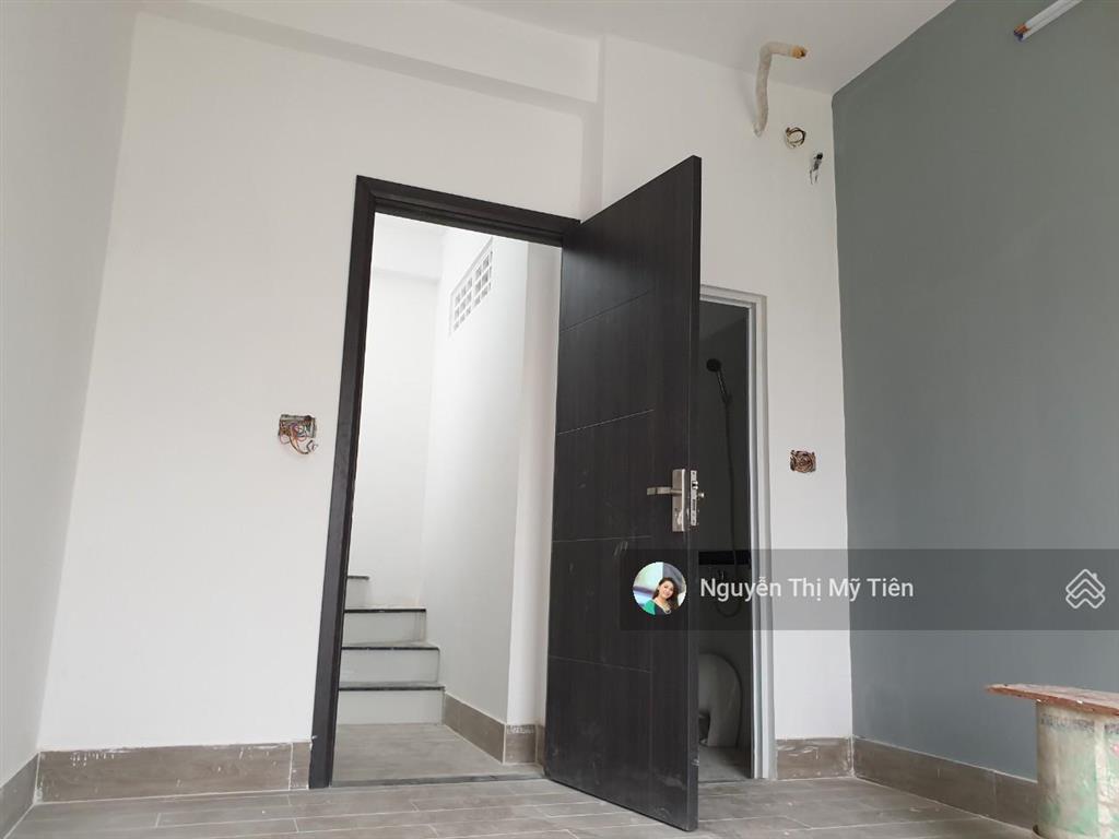 Nhà nhỏ tl28 ngay ngã tư ga  sổ hồng  2 lầu  ép cọc  đúc thật 1,230 tỷ