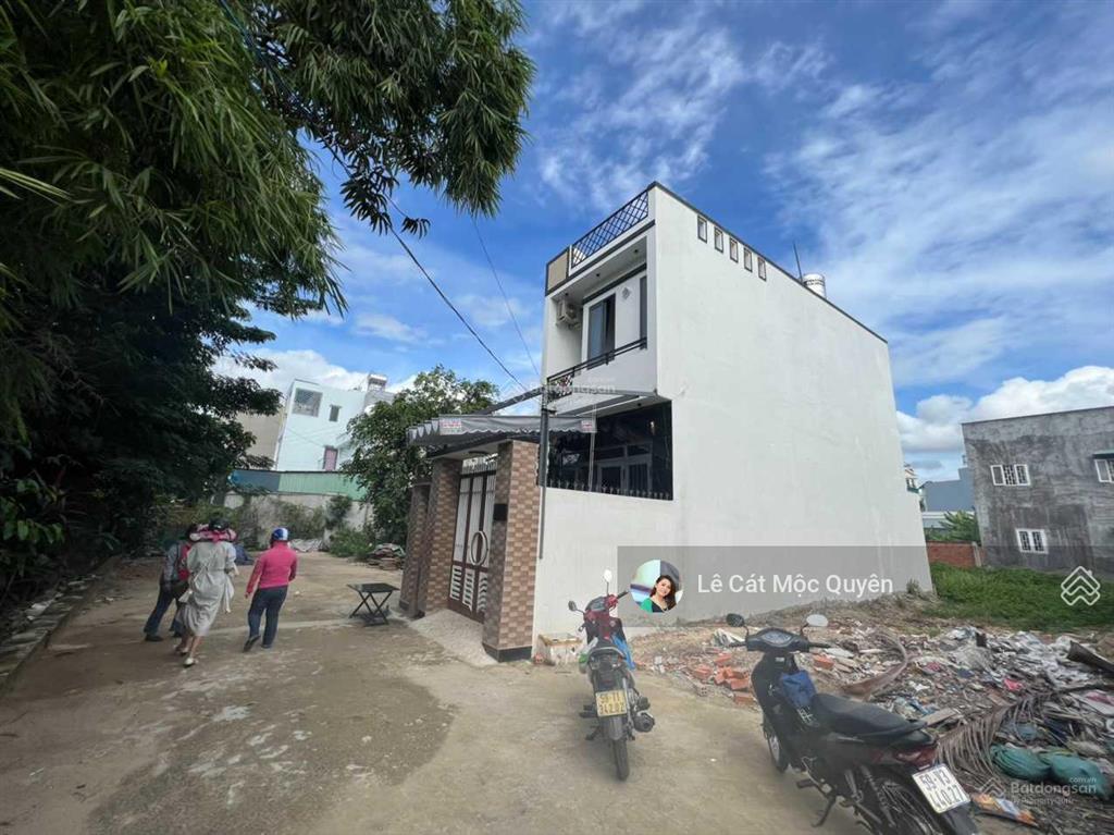 2,890 tỷ sốc  đất ngay chợ đường, 75,6m2 thổ cư, đường 7m dân trí cao