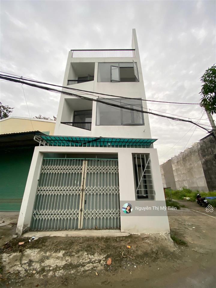Thạnh xuân 40  góc 2mt  thông  nhà 9.5*5=48m2 thổ cư  3 lầu  5pn  3,75 tỷ