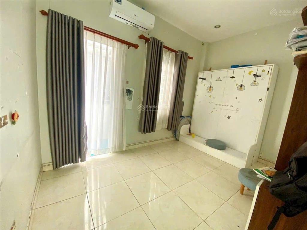 Cho thuê nhà hẻm 140 vườn lài, an phú đông, q12 chỉ 9tr/tháng