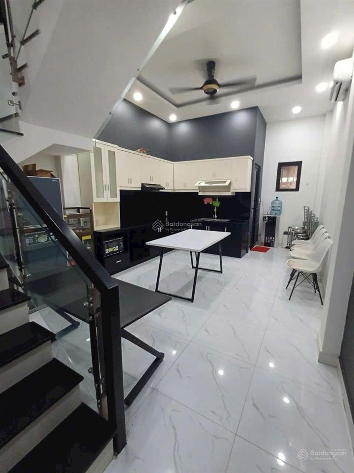 Cho thuê nhà nguyên căn hẻm 331 vườn lài, an phú đông chỉ 12tr/tháng