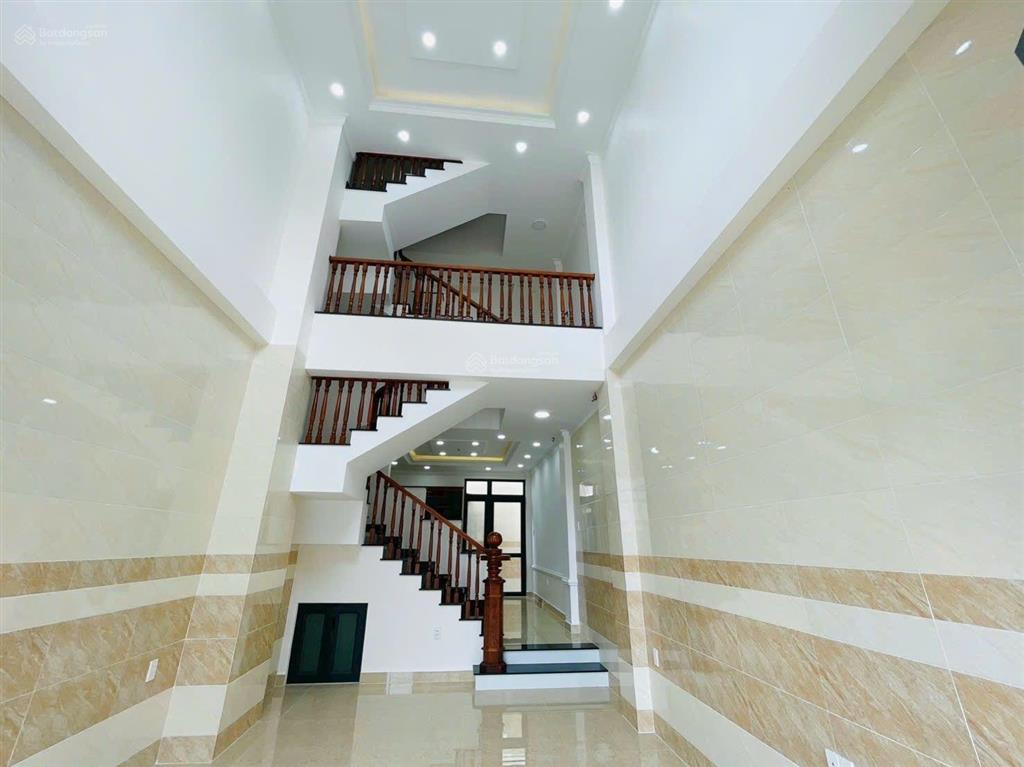 Nhà phố liền kề đường quốc lộ 13. hiệp bình phước, thủ đức chỉ 7.8 tỷ/ căn