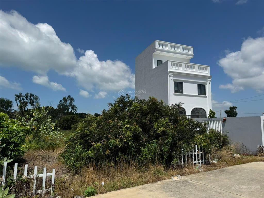 Chính chủ bán đất thổ cư lộc an, cách biển 100m, giá tốt