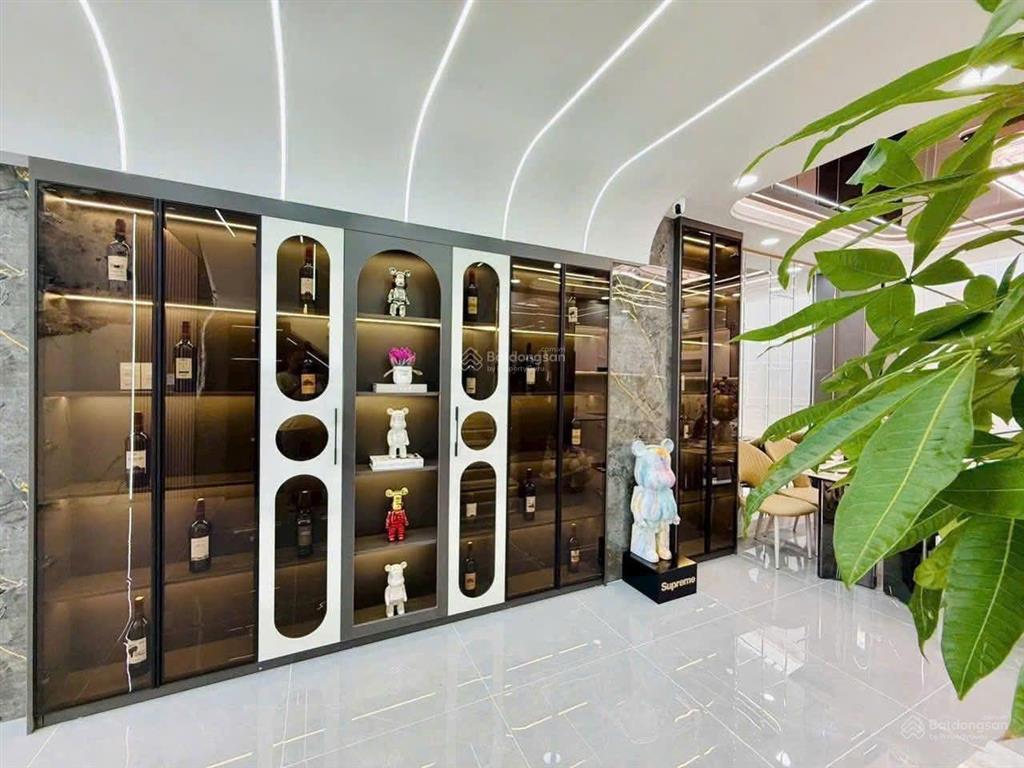 Bán nhà mới xây, khu vip, đường rộng ôtô, (4x14), trệt, 1lửng, 3 lầu, 4pn, thạnh xuân 24, quận 12