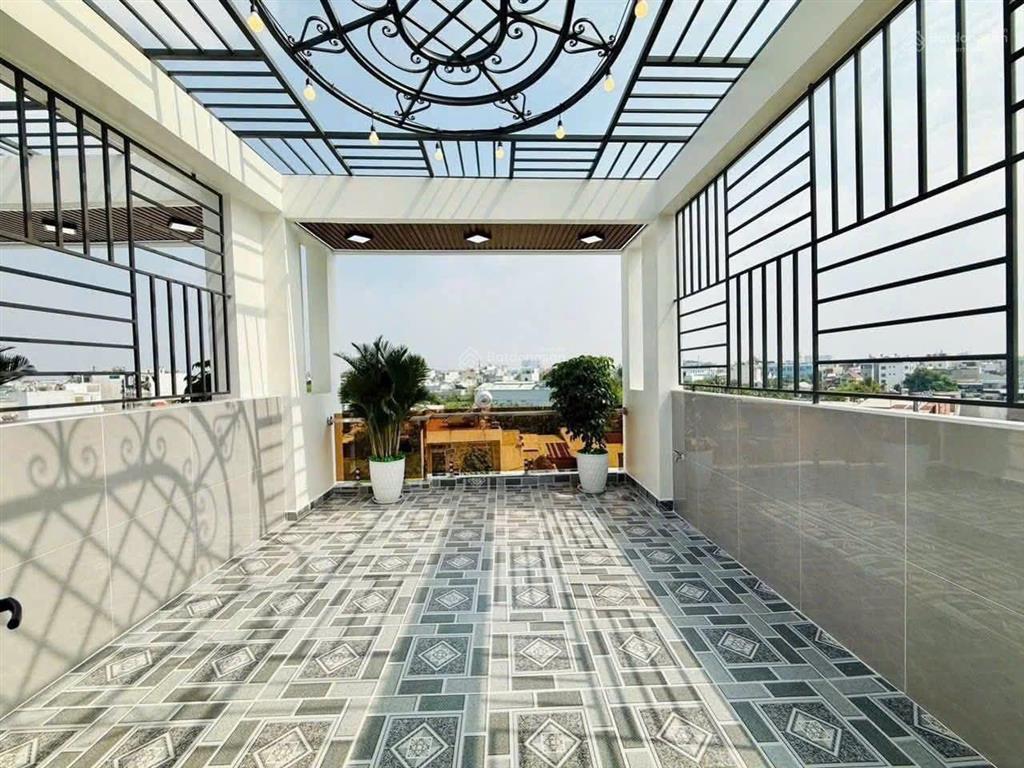 Bán nhà mới xây, khu vip, đường rộng ôtô, (4x14), trệt, 1lửng, 3 lầu, 4pn, thạnh xuân 24, quận 12