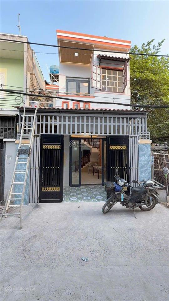 Nhà mới đẹp, mặt tiền hẻm 6m thông, (4,8x12), 1 trệt, 1lầu, 2 pn, đường tx 40, thạnh xuân, quận 12
