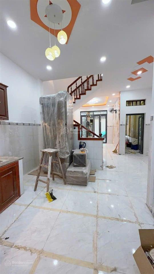 Nhà mới đẹp, mặt tiền hẻm 6m thông, (4,8x12), 1 trệt, 1lầu, 2 pn, đường tx 40, thạnh xuân, quận 12