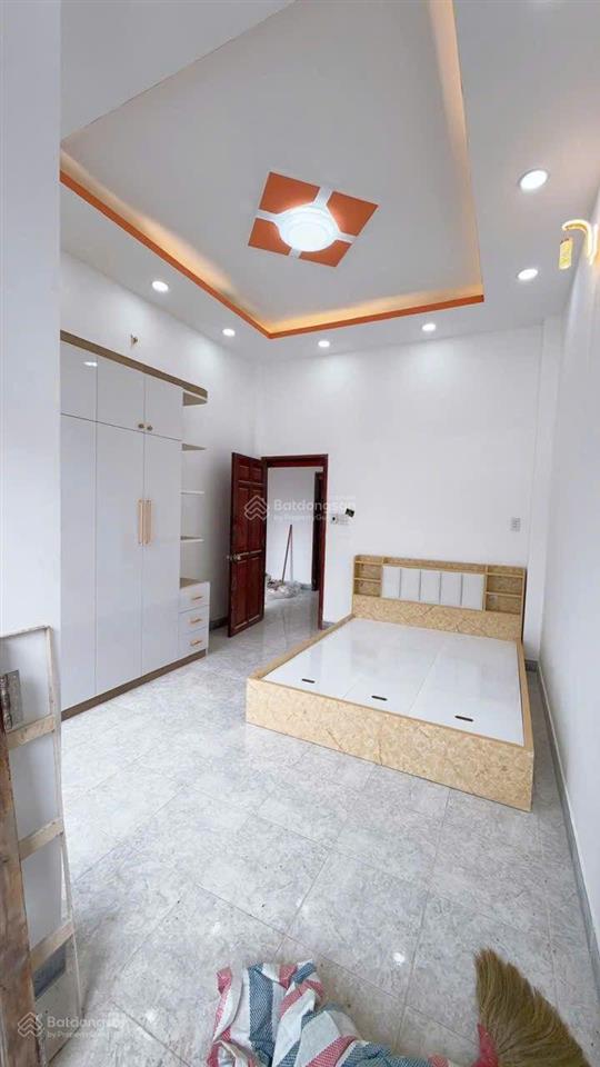 Nhà mới đẹp, mặt tiền hẻm 6m thông, (4,8x12), 1 trệt, 1lầu, 2 pn, đường tx 40, thạnh xuân, quận 12