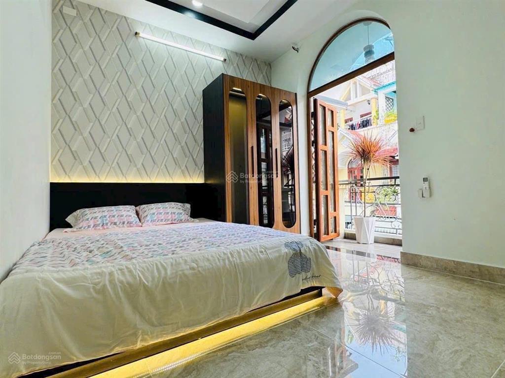 Nhà quá đẹp gần 3 trường học cấp 1, 2 và cấp 3 cần bán