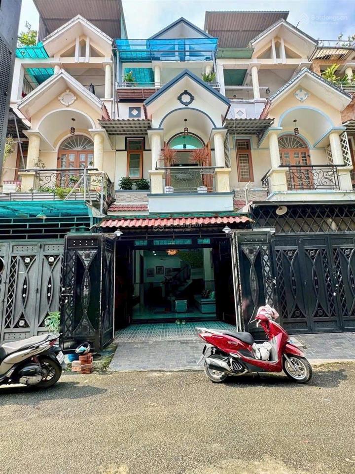 Nhà quá đẹp gần 3 trường học cấp 1, 2 và cấp 3 cần bán