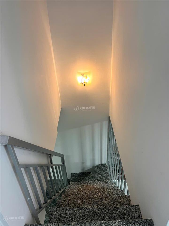 1 tỷ 268 triệu. nhà cách chợ 90m, đi bộ ra chợ 4 phút, (chợ minh phát)