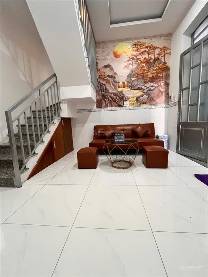 1 tỷ 268 triệu. nhà cách chợ 90m, đi bộ ra chợ 4 phút, (chợ minh phát)