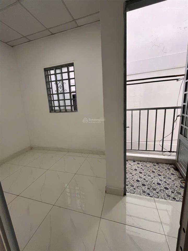 1 tỷ 268 triệu. nhà cách chợ 90m, đi bộ ra chợ 4 phút, (chợ minh phát)