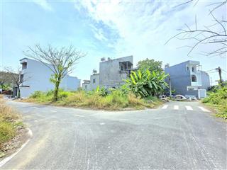 Bán lô góc 2 mặt tiền đảo kim cương,q.9,dt 85m2 ngang 7 dài 13,giá 5,2 tỷ bớt lộc, 0886 991 ***