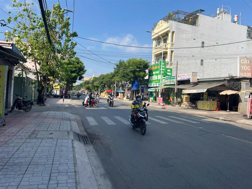 Bán nhà mặt tiền dương thị mười  quận 12  đường 30m  90m2  nhà 3 tầng  vị trí đắc địa  12 tỷ