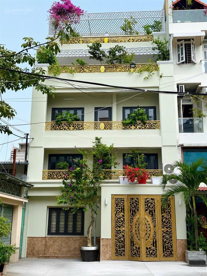 Chủ ngộp cần bán gấp nhà dt 7,6x11 đúc 5 tầng đường an bình, q.5 giảm sâu 3 tỷ 500 còn 18 tỷ 500.