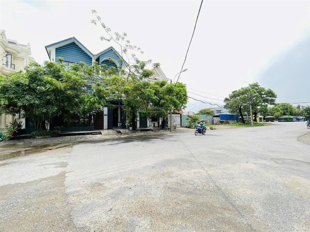 Anh chủ nhà cần bán gấp biệt thự dt 16x23 đúc 3 tầng khu dân cư hoàng hải, bà điểm, hm giá 20 tỷ tl