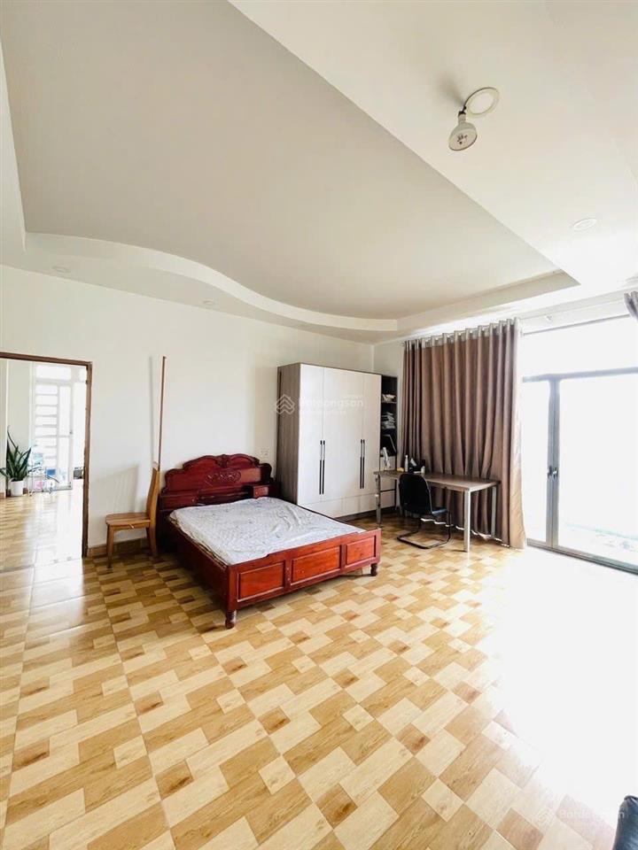 Anh chủ nhà cần bán gấp biệt thự dt 16x23 đúc 3 tầng khu dân cư hoàng hải, bà điểm, hm giá 20 tỷ tl