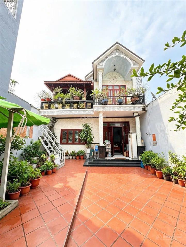Bán biệt thự nhà vườn dt rộng 330m2 đúc 2 tầng hẻm 8m thới an 28, quận 12 giáp gv giá 16tỷ500 tl