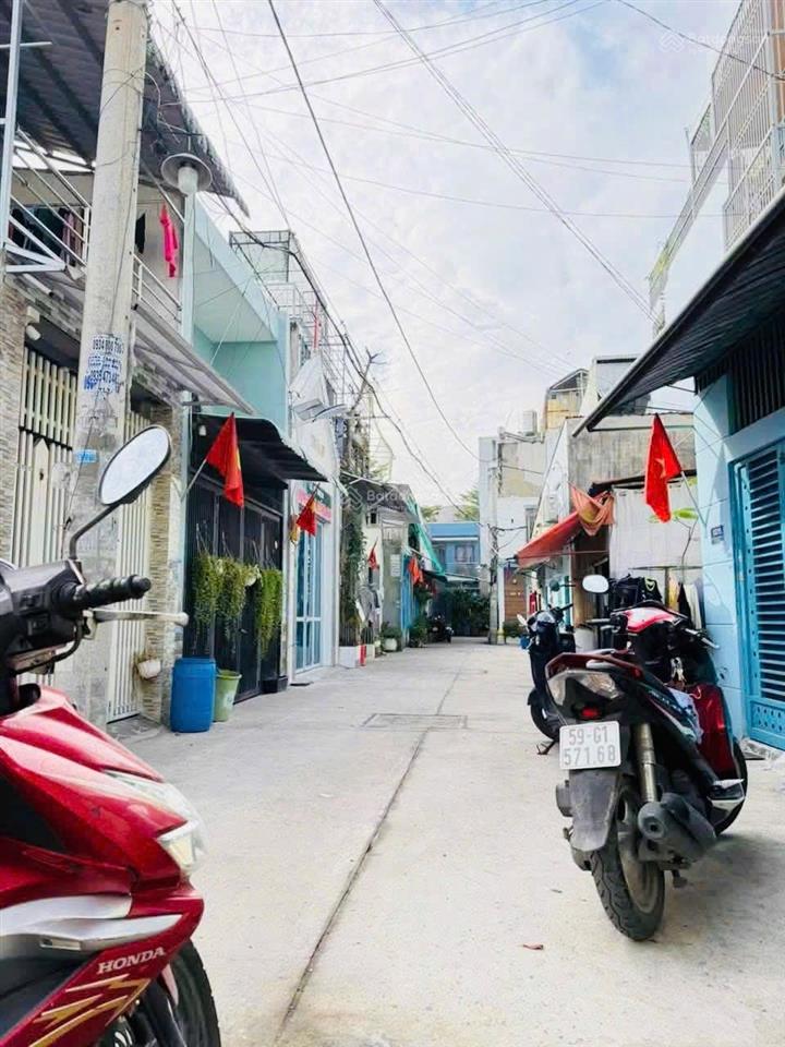 Chủ ngộp bán đất dt 4,65x21 công nhận 97m2 full thổ cư hẻm xe hơi đường tân thới hiệp 14 giá 4ty500