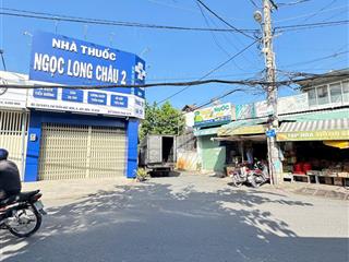 Chủ ngộp gấp bán lô đất dt 5x21,5 góc 2 mt hẻm xe hơi thị trấn hóc môn giá rẻ 2 tỷ 850 triệu tl.