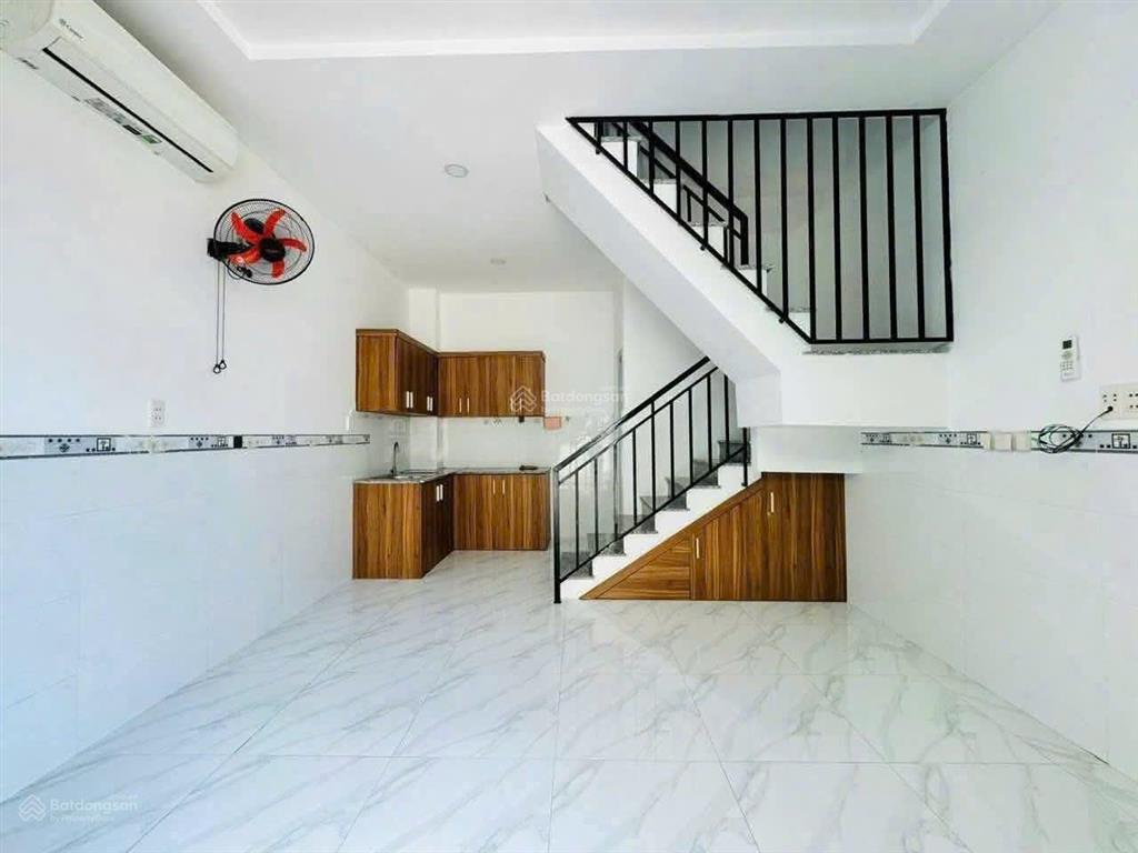 Bán nhà vi bằng 1 trệt 1 lầu đường thạnh xuân 21 giá 1,25 tỷ