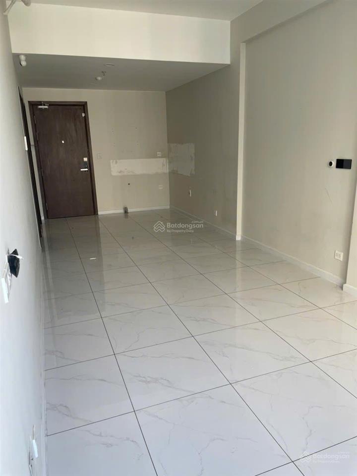 Bán căn hộ view hồ bơi  giá 2.550