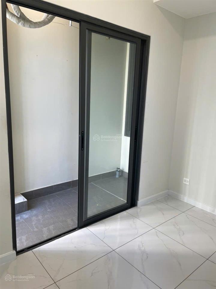 Bán căn hộ view hồ bơi  giá 2.550