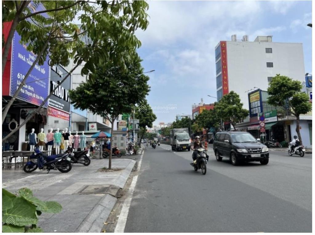 Cho thuê mặt bằng kinh doanh đường luỹ bán bích 180m2 giá 36 triệu/tháng