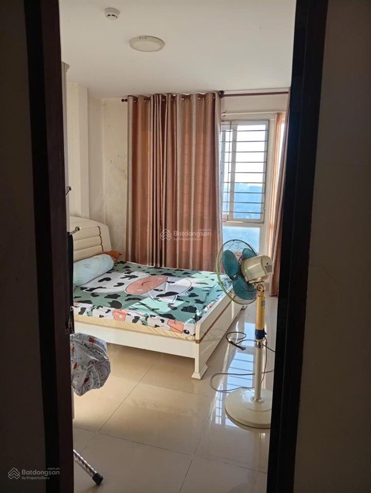 Gia đình mình chuyển đi cần bán lại căn penthouse thủ thiêm star 240m2 giá 7.5 tỷ