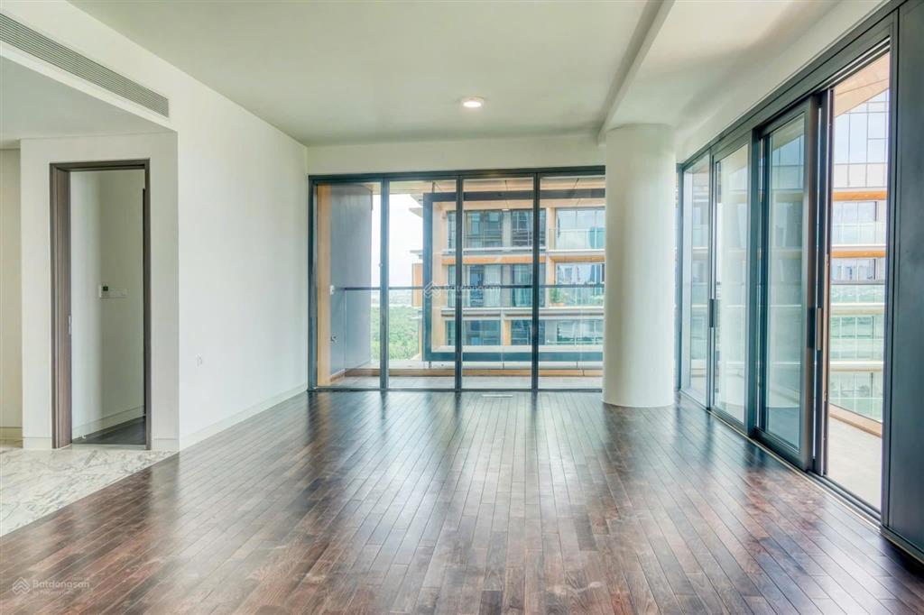 Em chi cần bán nhanh 3 pn toà cove( 183 m) giá cực tốt 72 tỷ ib chi 0934 649 ***