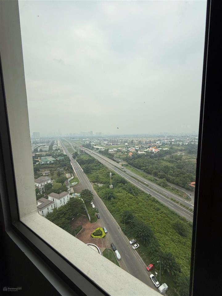 Cho thuê nhanh căn 3 phòng ngủ nội thất cơ bản giá 12,5/tháng