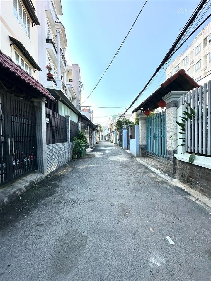 Bán đất 60m2 giá 6,2 tỷ đường thông ô tô btđ, tphcm