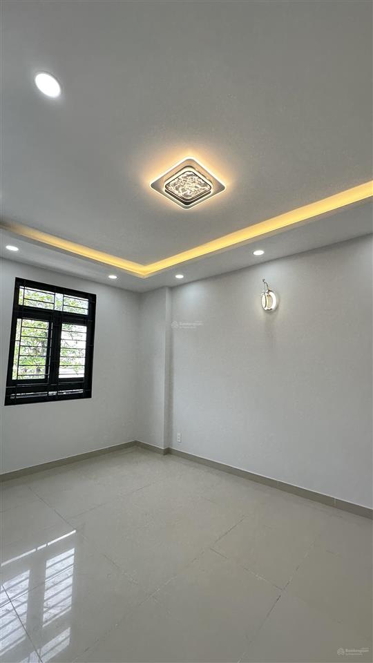 Bán nhà 2 lầu giá 8,2 tỷ chỉ cách nguyễn duy trinh 30m