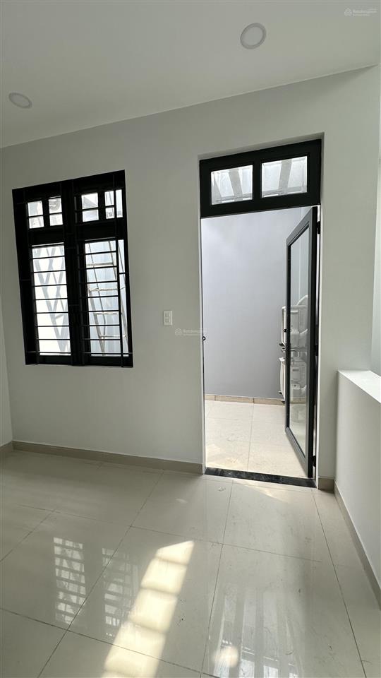 Bán nhà 2 lầu giá 8,2 tỷ chỉ cách nguyễn duy trinh 30m