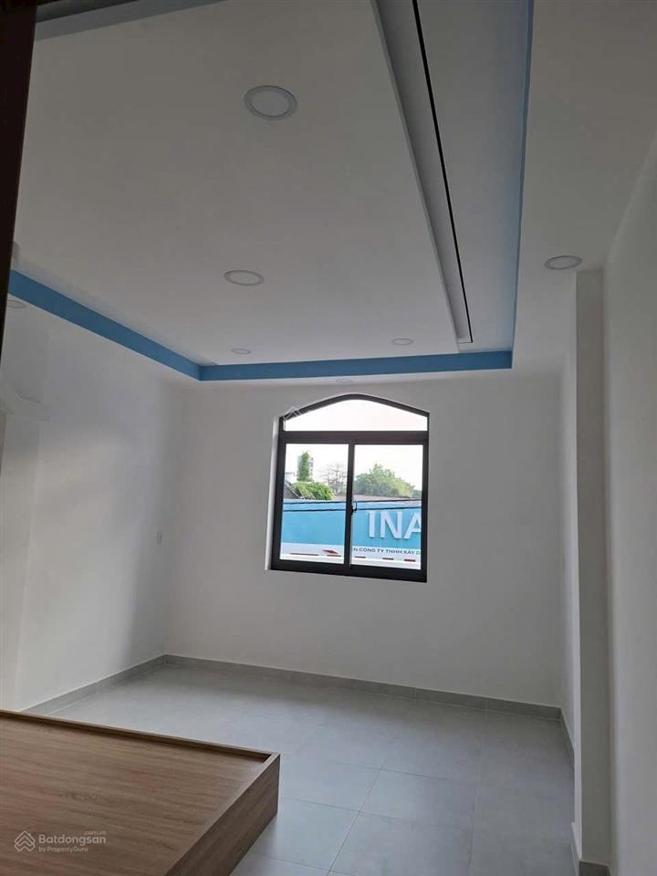 Bán nhà 2 lầu mặt tiền đường 42 phường bình trưng tphcm.