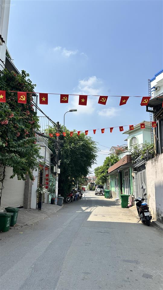 Bán nhà 3 lầu giá 6,5 tỷ phường bình trưng tphcm