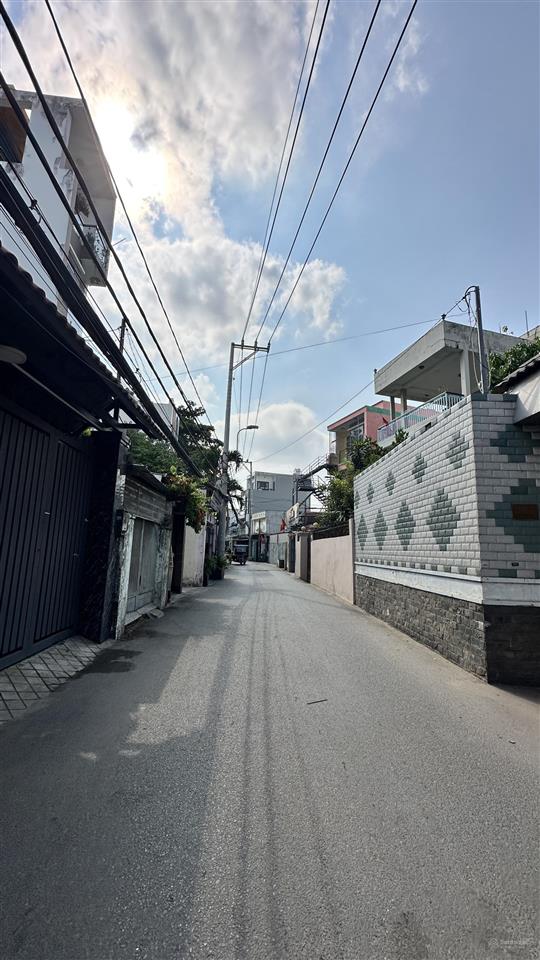 Bán lô đất mặt tiền đường giá 8,8 tỷ, phường bình trưng tphcm