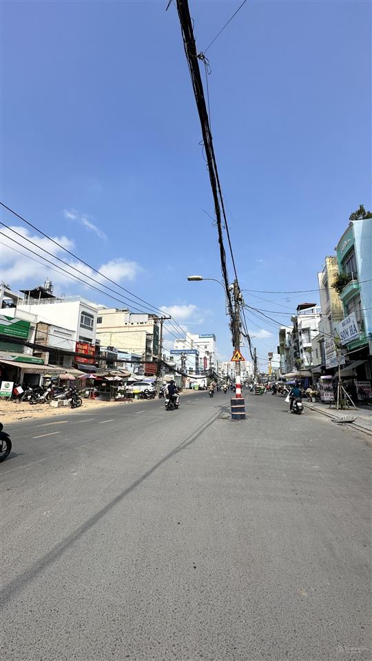 Bán lô đất mặt tiền đường giá 8,8 tỷ, phường bình trưng tphcm