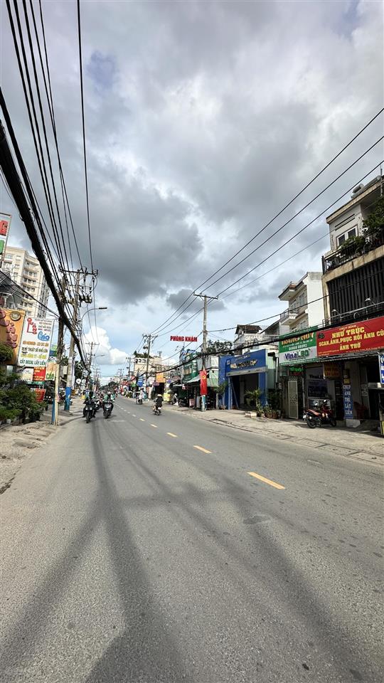 Bán đất 55m2 giá 5,5 tỷ chỉ cách đường nguyễn duy trinh 30m.