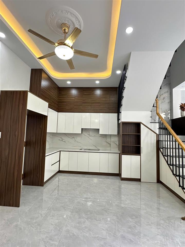 Bán nhà 4 tầng giá 7,8 tỷ phường cát lái tphcm