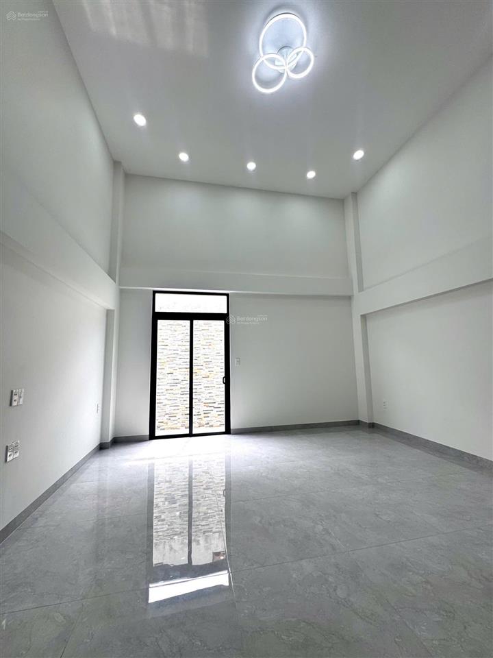 Cho thuê nhà 5 tầng mới xây giá 22 triệu/tháng