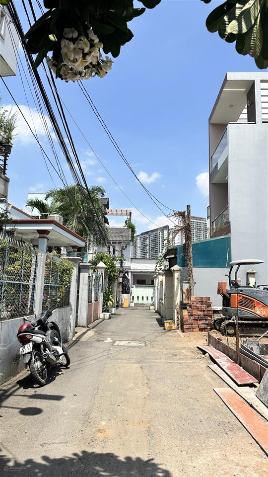 Bán đất 110m2 giá 11 tỷ hẻm 1/ đường thạnh mỹ lợi p cát lái tphcm