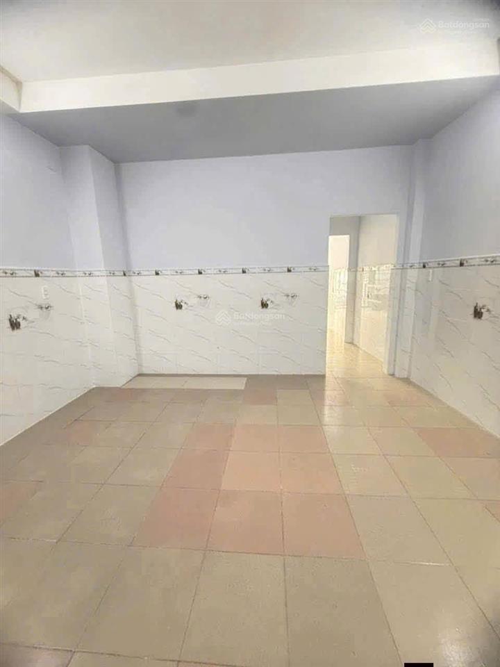 Bán nhà 1 lầu giá 5 tỷ cách lvt 20m phường cát lái tphcm